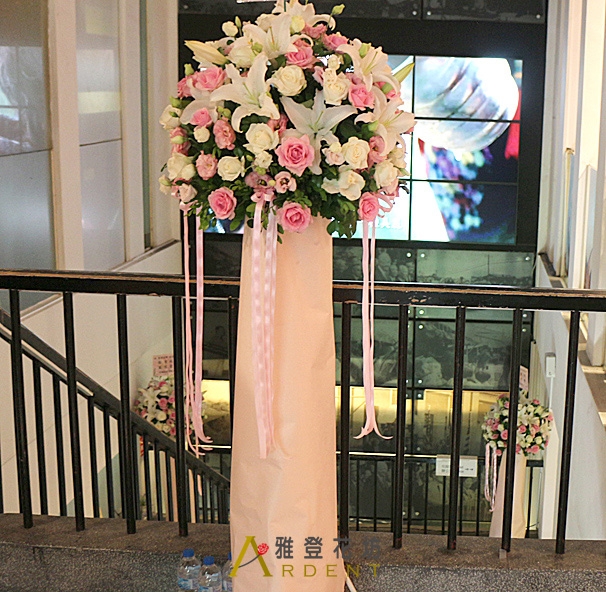 用愛感覺圓型高架花籃