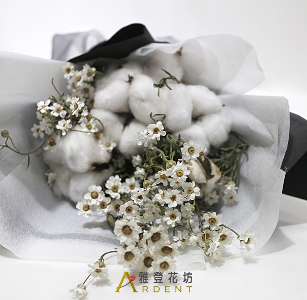 雅登花坊為台北市實體花店及網路七夕情人節訂花服務 提供情人花束玫瑰花束蝴蝶蘭盆景桌花束 情人花禮 生日花束 開幕盆景 高架花籃 蝴蝶蘭盆景 開運竹 花禮線上訂購代客送花遞送全台灣的花店 雅登花坊為台北市實體花店及網路七夕情人節訂花服務 提供情人花束玫瑰花束蝴蝶蘭盆景桌花束 情人花禮 生日花束 開幕盆景 高架花籃 蝴蝶蘭盆景 開運竹 花禮線上訂購代客送花遞送全台灣的花店