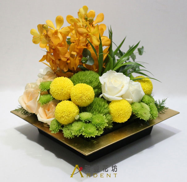 台北送花綠意清新祝賀桌花